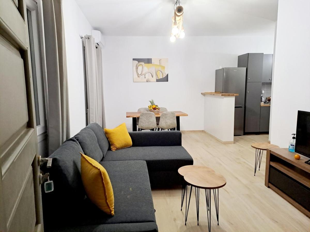Πλατανακι 2 Seaview Apartment Ándros Exteriör bild